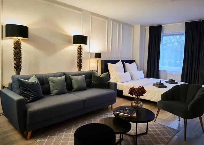 R B Apartment Hamburg Business am Flughafen für 1-5 Personen - ideal für Geschäftsreisende und Familien - Küche - Waschtrockner - Smart TV - kostenloser Parkplatz